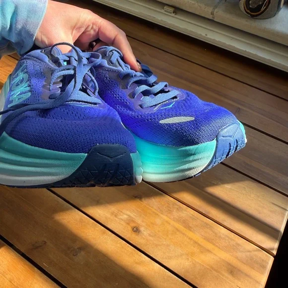 Hoka Women's Bondi 8 Sneakers in Blue and Aqua Size 9 - Picture 3 of 7